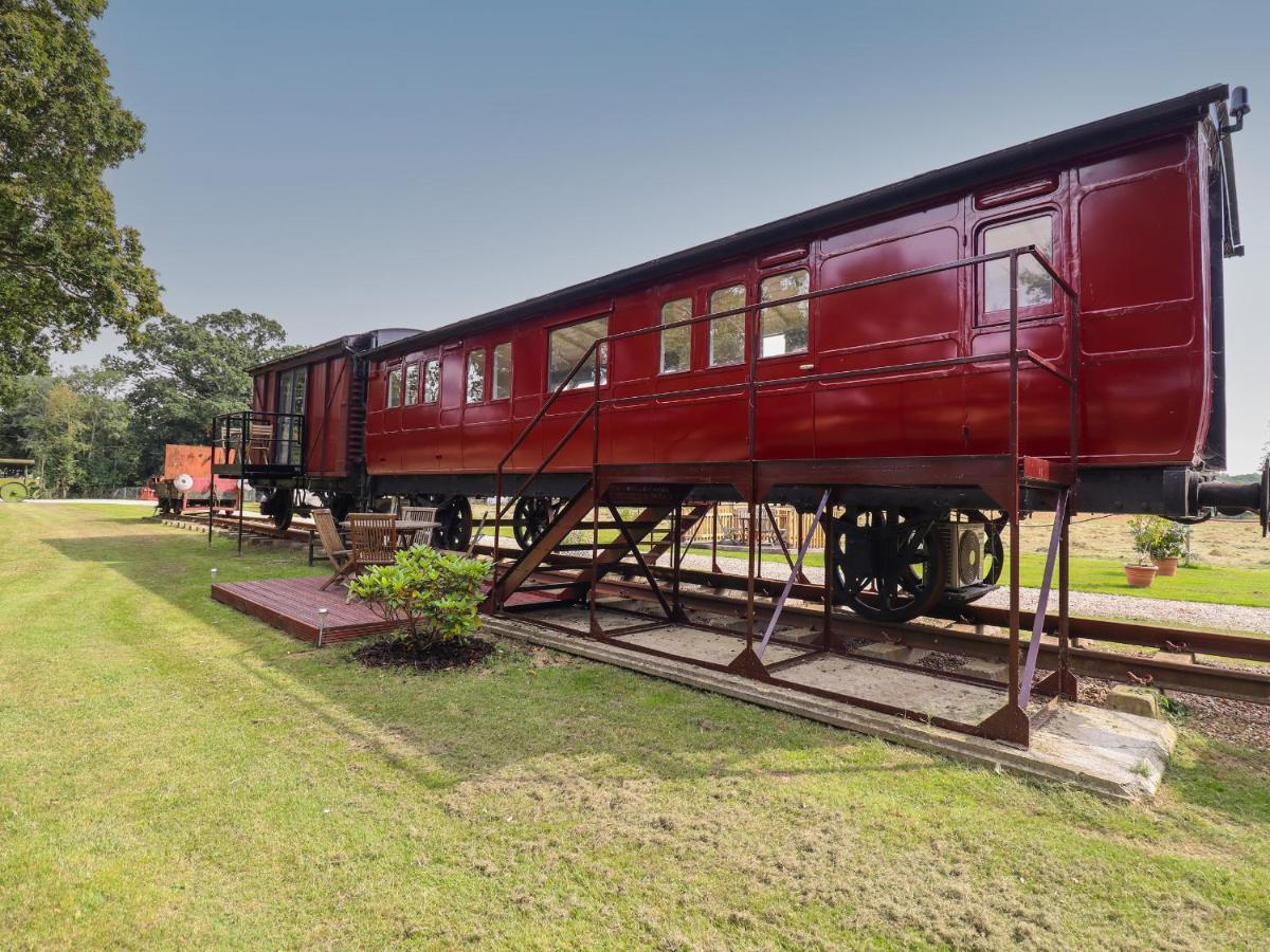The Carriage At High Barn Heritage Halstead  Bagian luar foto